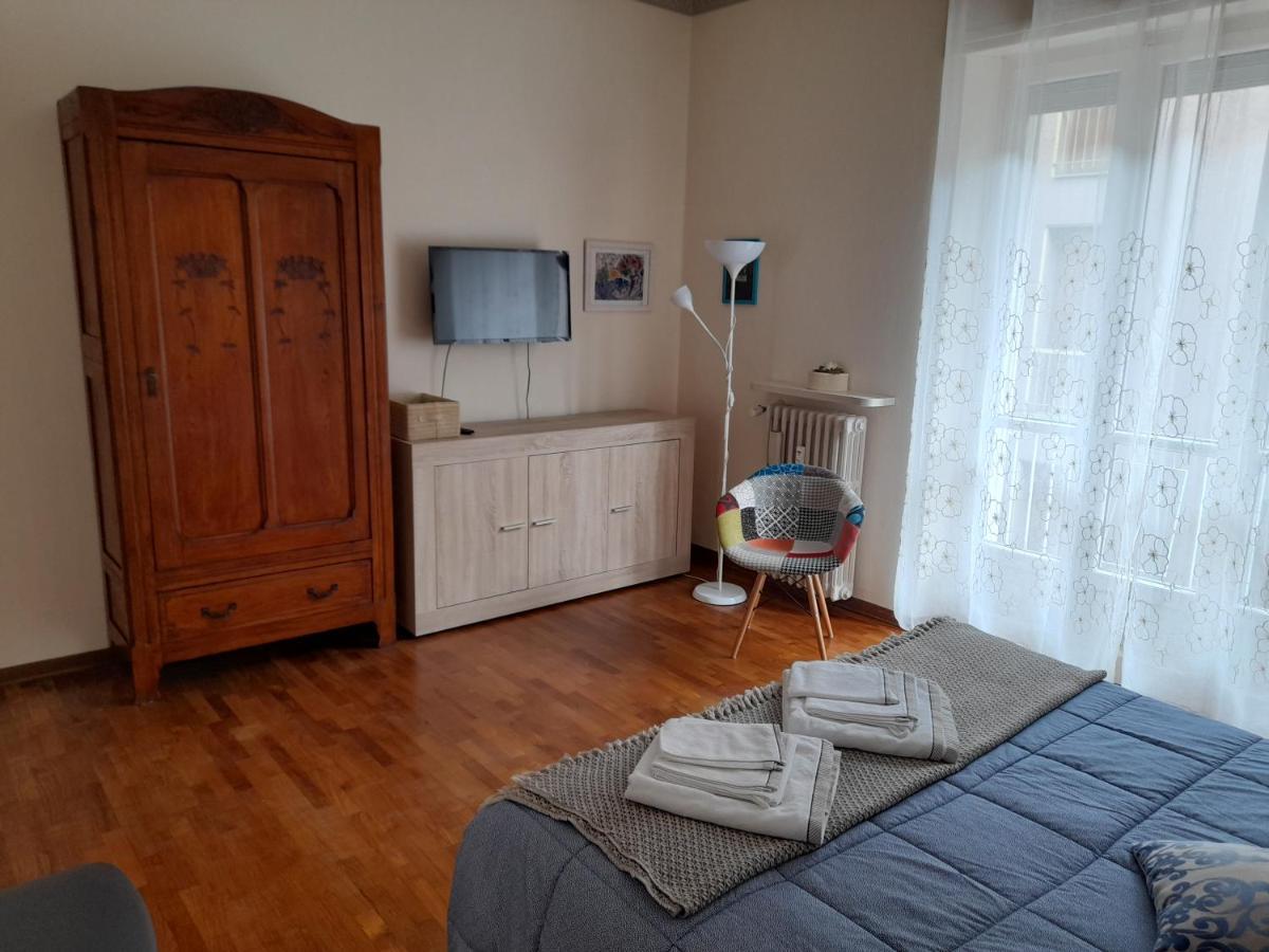 Appartamento Centrale Con Garage Asti Extérieur photo