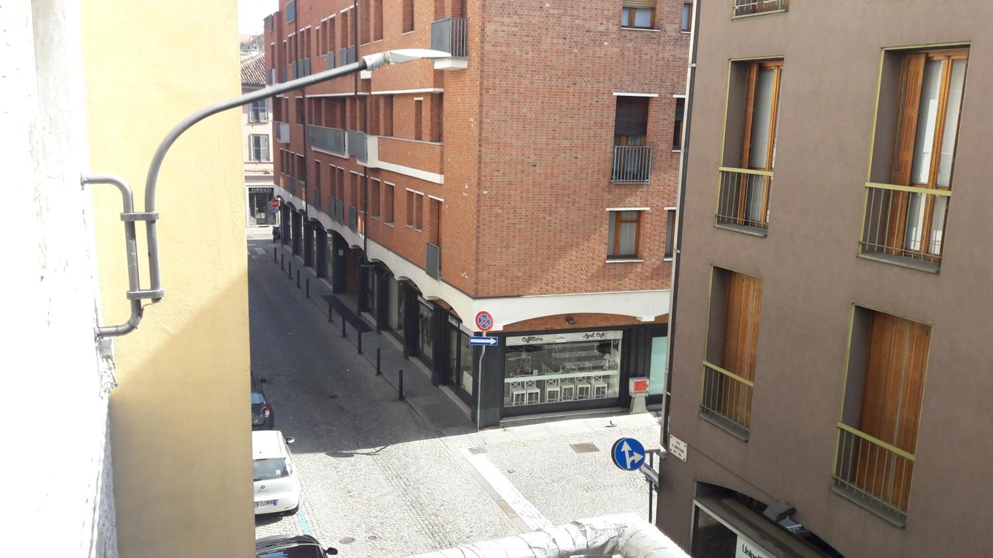 Appartamento Centrale Con Garage Asti Extérieur photo